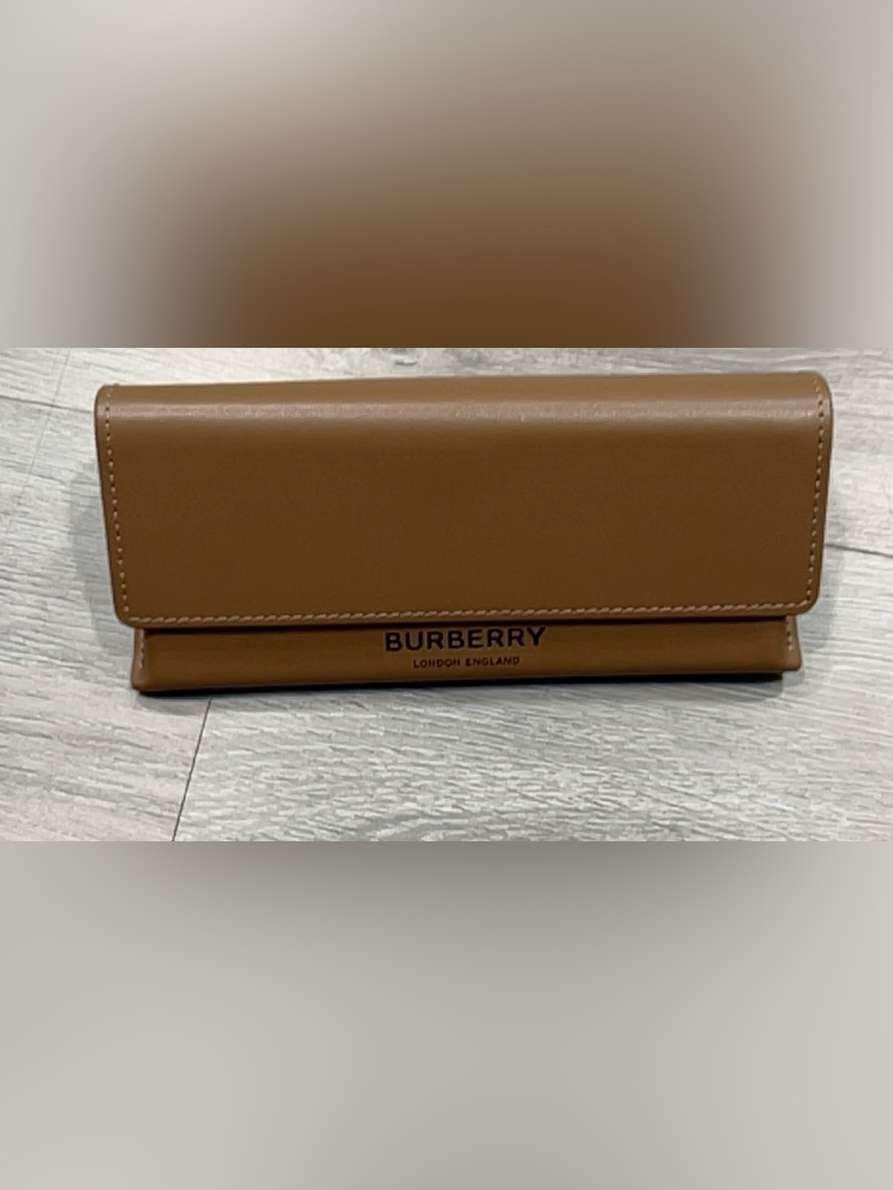Authentic Burberry London England Brown Leather Triangular Glasses Sunglass Case